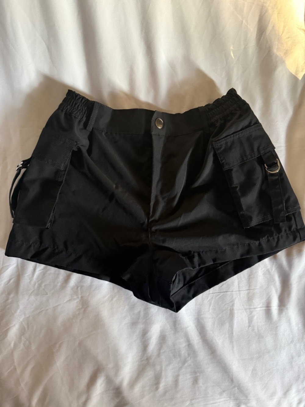 Love Tree Black 4 Pocket Cargo Shorts with Silver D-Ring Strap Closure - Small - Picture 12 of 13